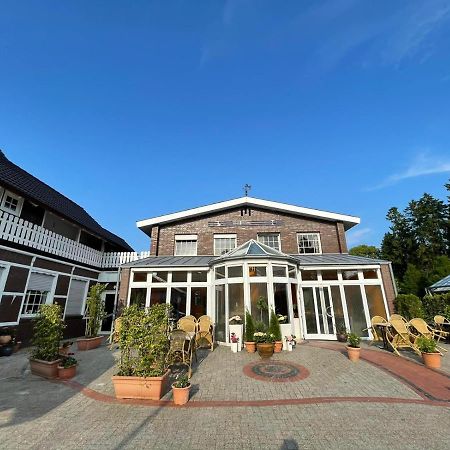 Hotel Ammerlaender Stuben Varel Extérieur photo