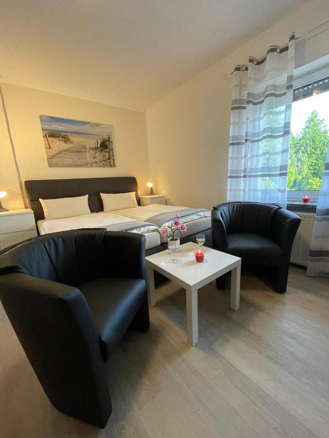 Hotel Ammerlaender Stuben Varel Extérieur photo